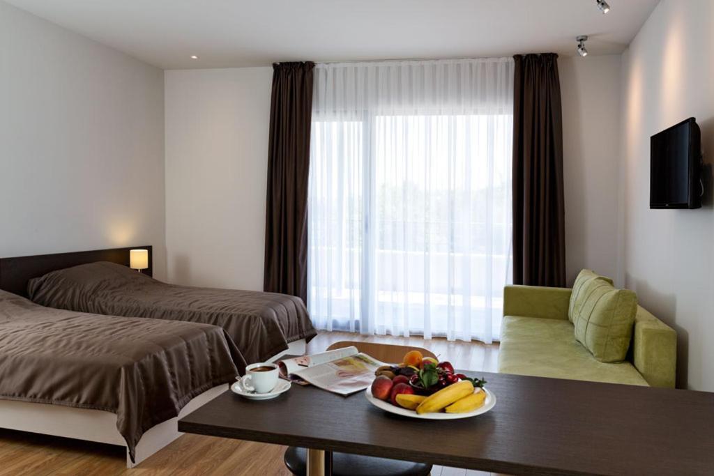 Romantique Dojran Hotel ภายนอก รูปภาพ
