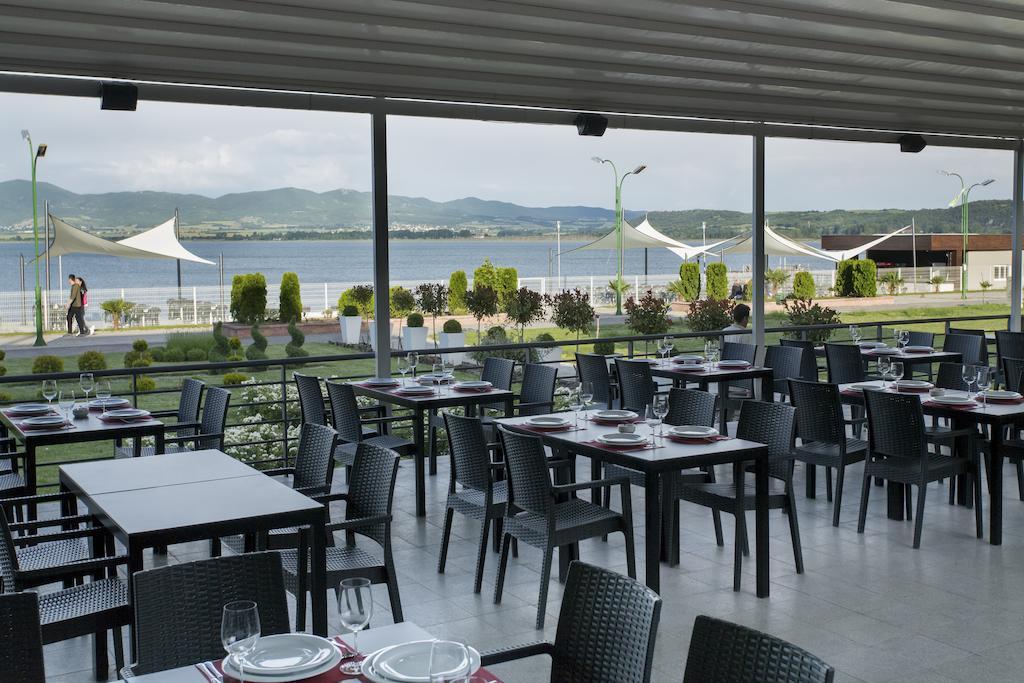 Romantique Dojran Hotel ภายนอก รูปภาพ