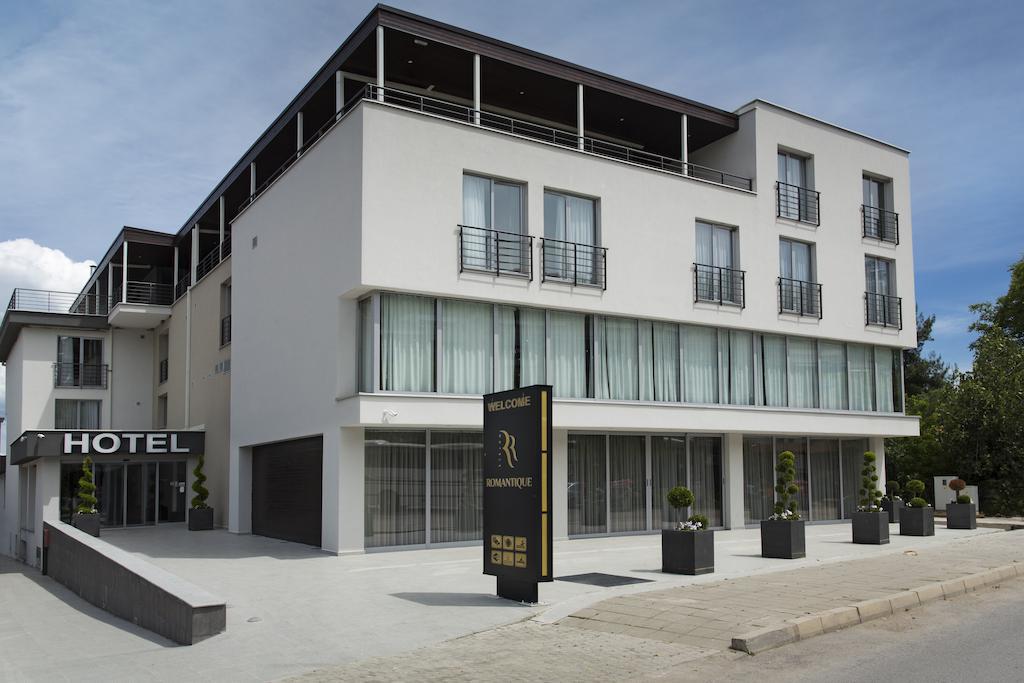 Romantique Dojran Hotel ภายนอก รูปภาพ