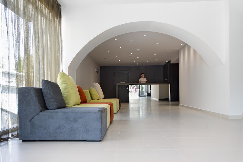 Romantique Dojran Hotel ภายนอก รูปภาพ